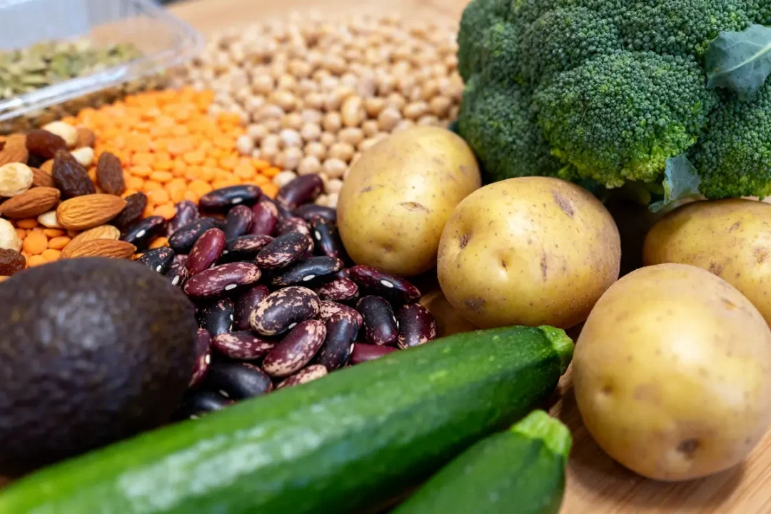 Légumes, légumineuses, fruits secs et pommes de terre, aliments à éviter pour le potassium élevé